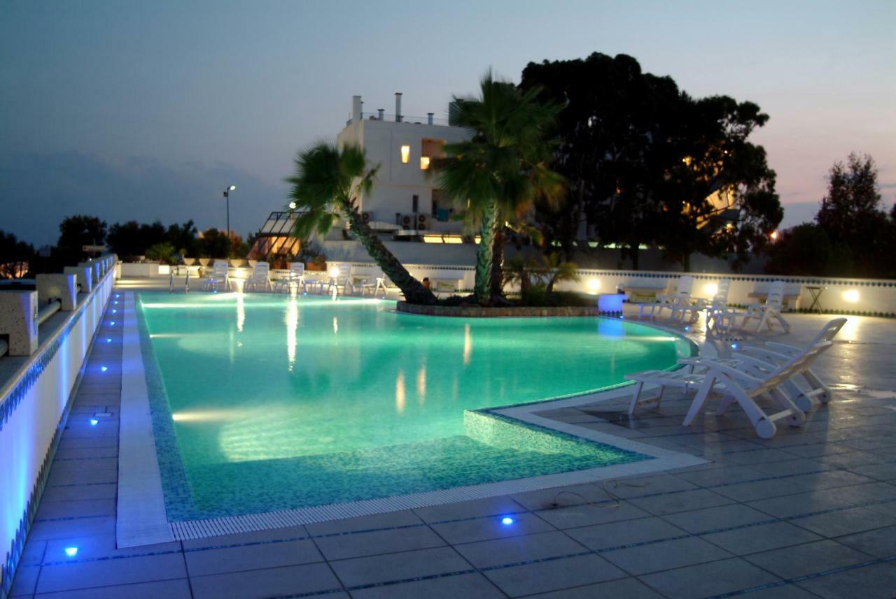 Hyencos Hotel Callyon Торре-Сан-Джованні-Удженто Екстер'єр фото